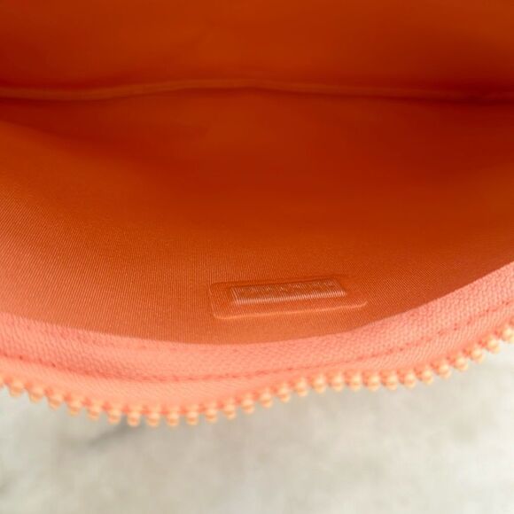 TRIANGL NEOPRENE Swim Travel or Makeup Bag PECHE NEW - Picture 3 of 5